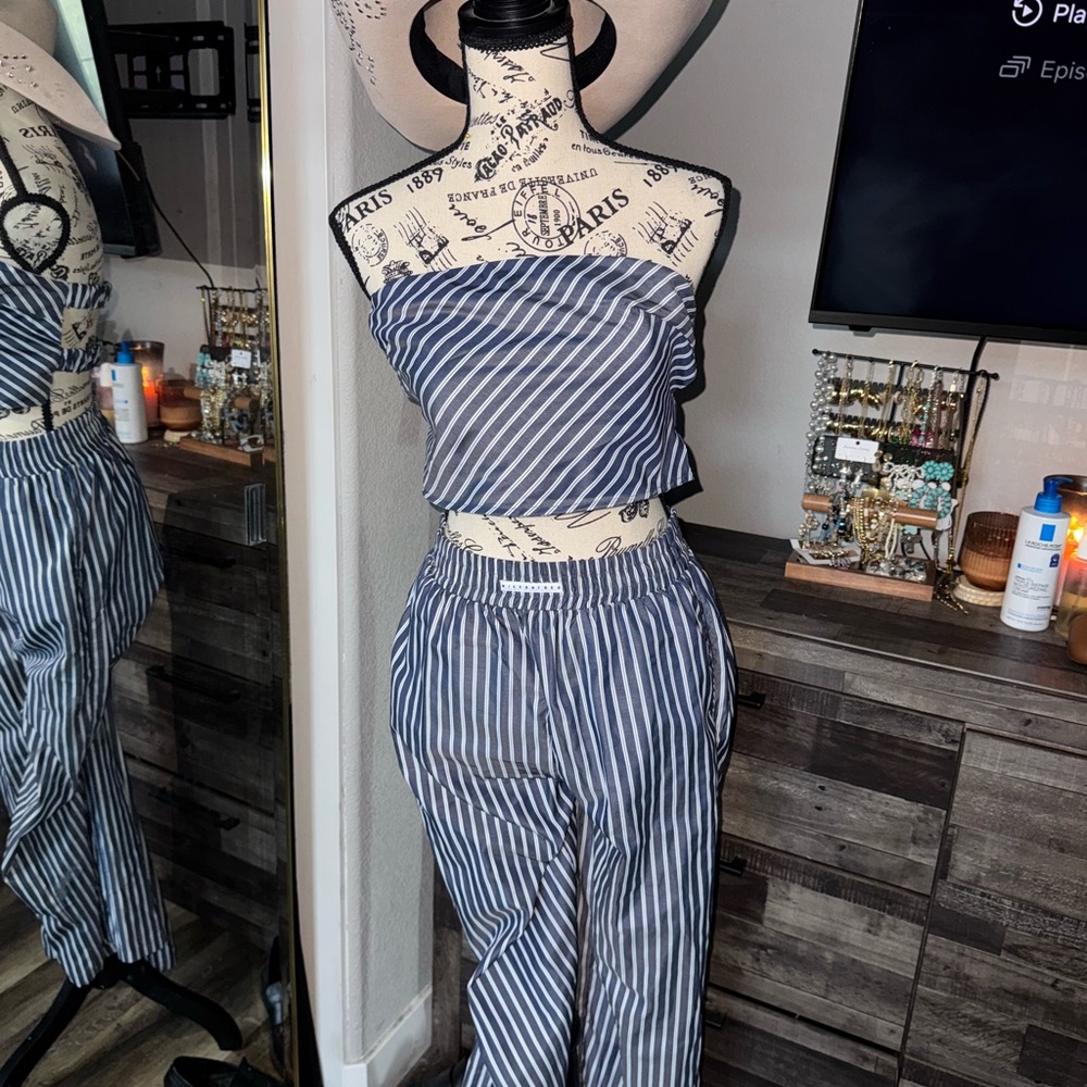 Striped Blue and White Women's set